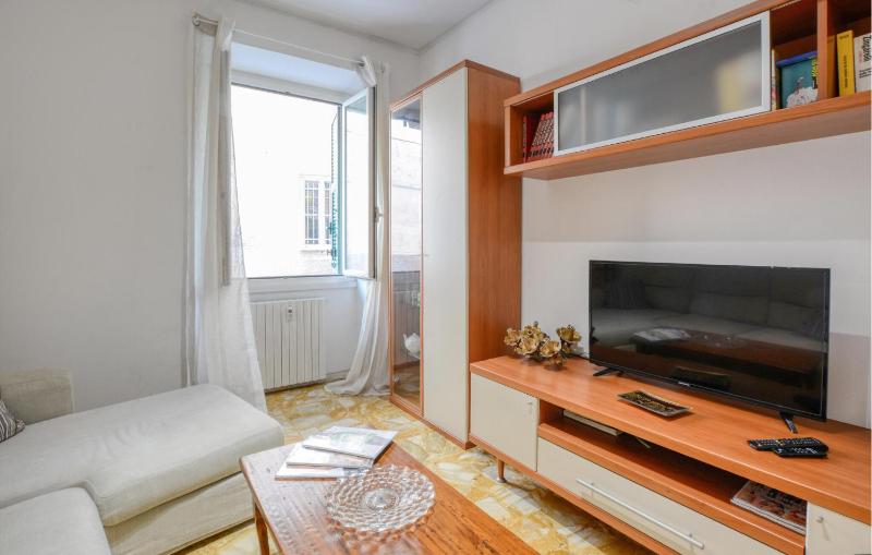 2 Bedroom Gorgeous Apartment In Rapallo - image 19