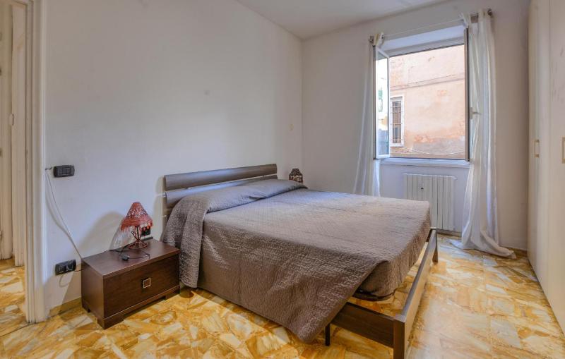 2 Bedroom Gorgeous Apartment In Rapallo - image 5
