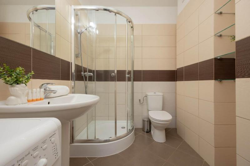 Apartment near Oncology Center Novum Ursynów Arena & Kabaty Forest by Noclegi Renters - image 10