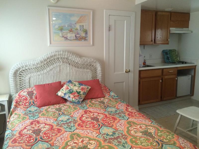 Angie's Guest Cottage - image 2