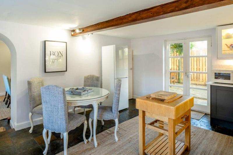 Dovecote Farmhouse - image 25