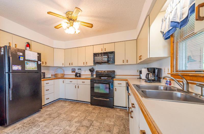 Summer Place I - Corolla Whalehead Oceanside Ocean View 140 Yds to Beach Flex Stays - image 15