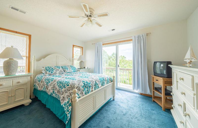 Summer Place I - Corolla Whalehead Oceanside Ocean View 140 Yds to Beach Flex Stays - image 18