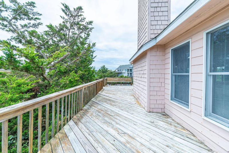 Summer Place I - Corolla Whalehead Oceanside Ocean View 140 Yds to Beach Flex Stays - image 4