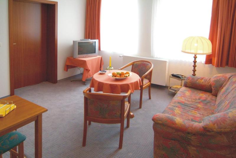 Apartment image 4