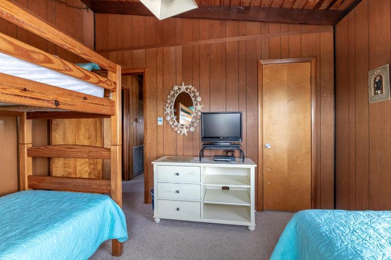 Sun Byrne - S Nags Head MP 18 200 Feet to the Beach Ocean View Flex Stays - image 48