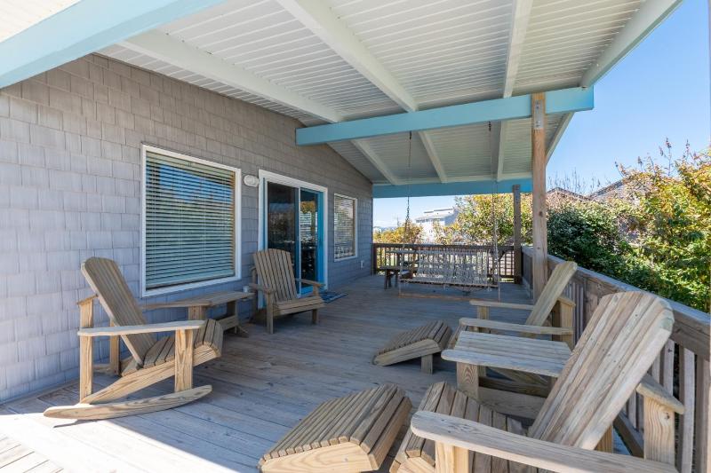Sun Byrne - S Nags Head MP 18 200 Feet to the Beach Ocean View Flex Stays - image 3