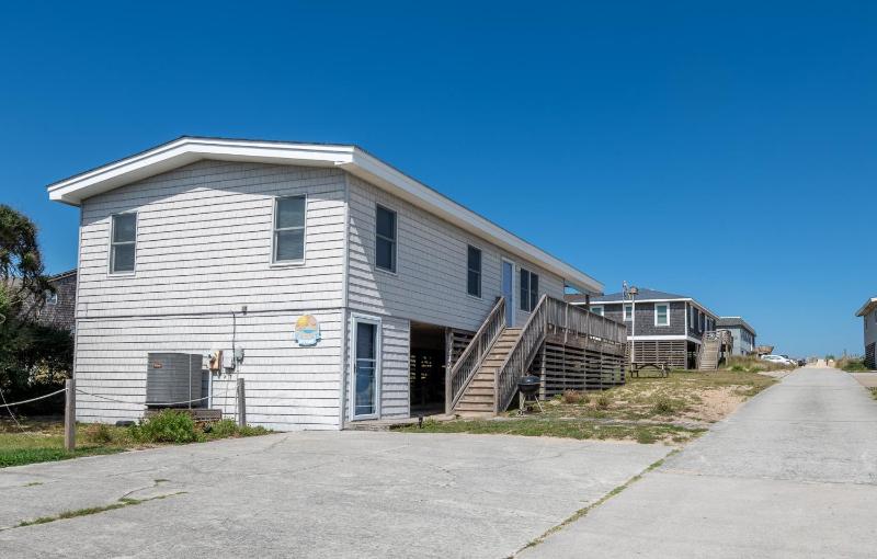 Sun Byrne - S Nags Head MP 18 200 Feet to the Beach Ocean View Flex Stays - image 15