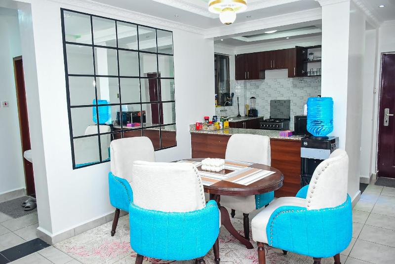 Polo Executive Abodes - image 14