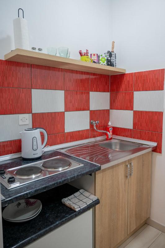 Apartment Bisić with private parking - image 2