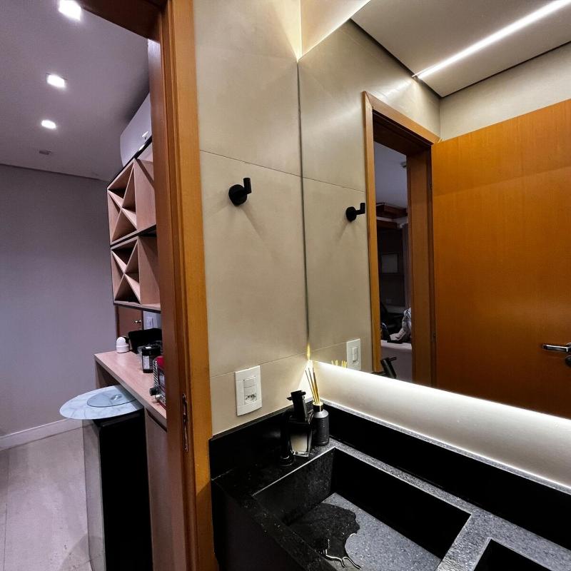 Refúgio Duplex Exclusivo com Ofurô - image 11