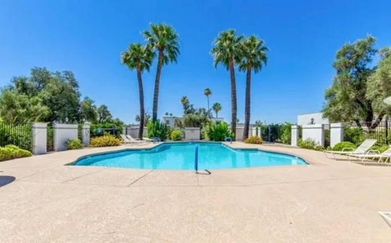 Luxurious Oasis w/Pool+Patio Just Min to Old Town! - image 27
