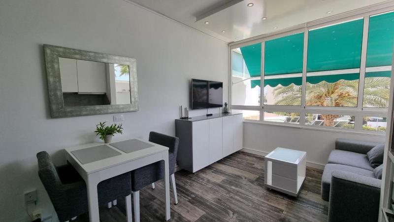 Charming Corner - image 18