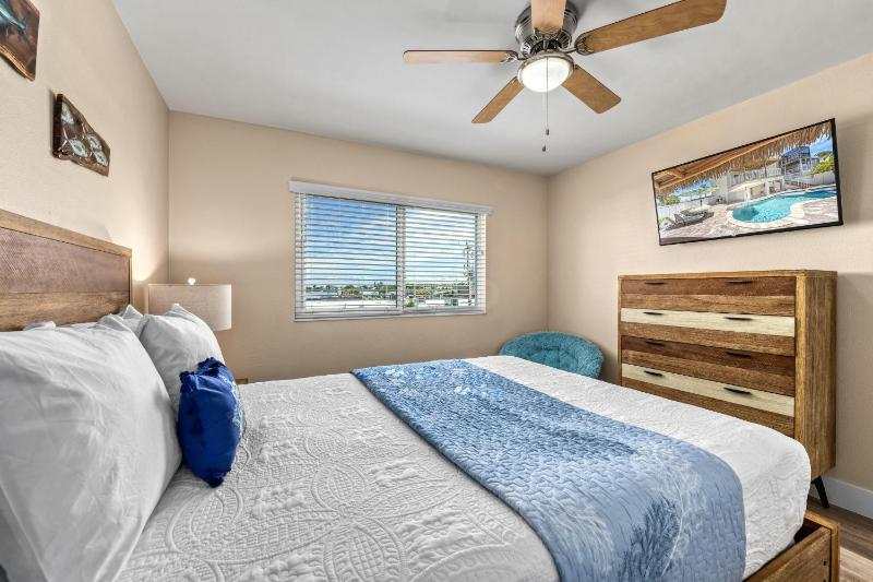 Dolphin Resort - 123 - image 19