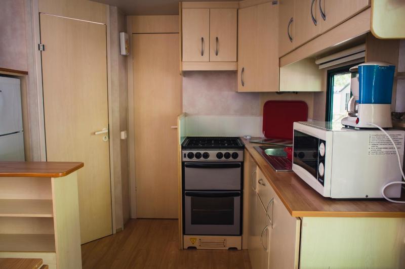 Basic Mobile Home  image 4