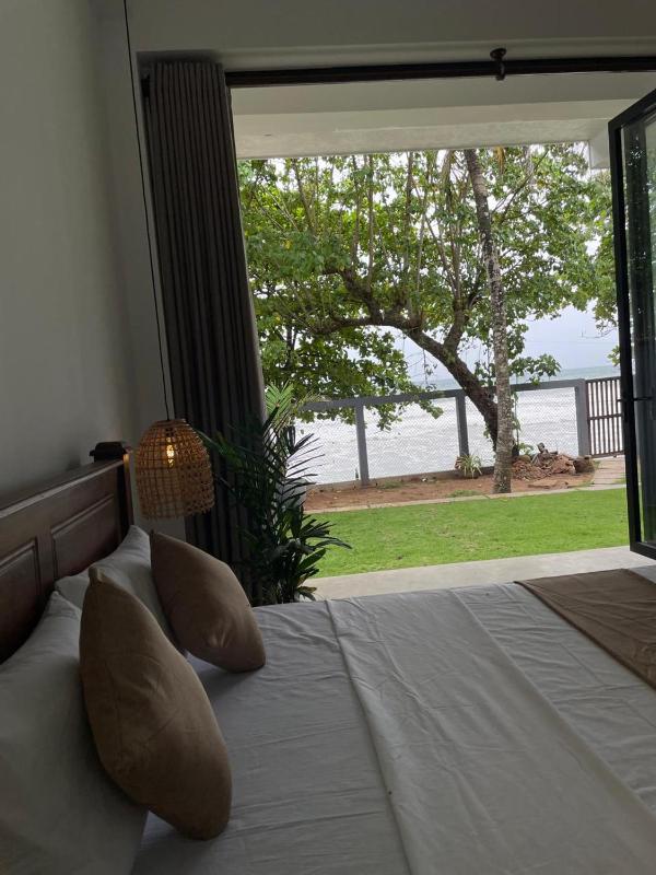 Bloom Beach Villa - image 4