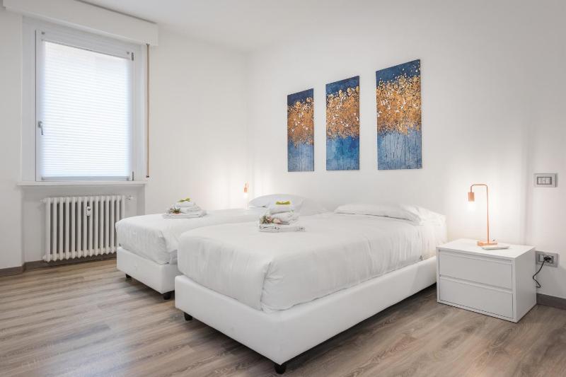 Flats4rent Verona Elegance Luxury Apartment - image 3