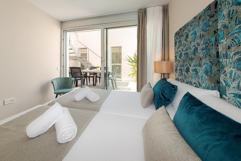 Holihome Rambla 24 - image 21