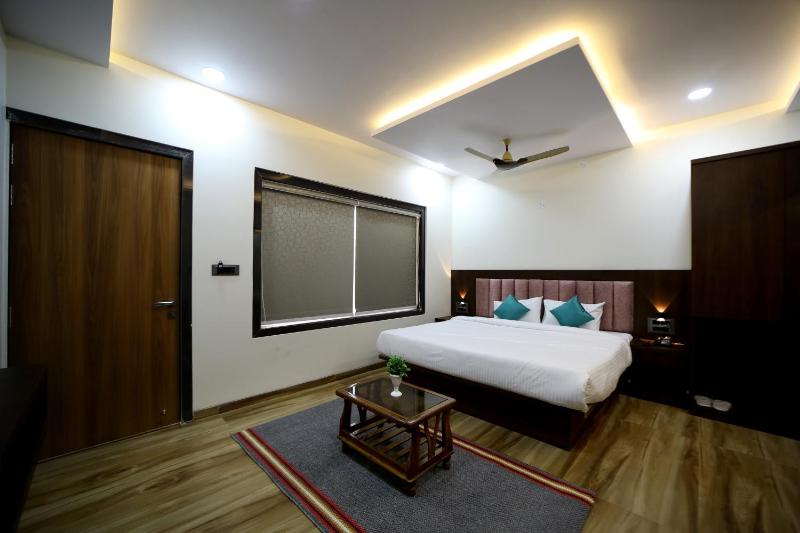 Honey Villa - image 20