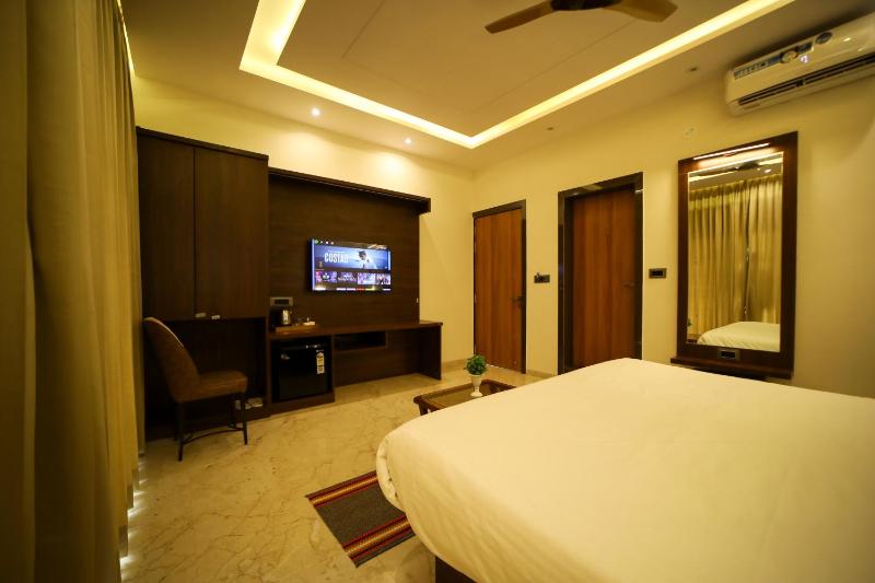 Honey Villa - image 30