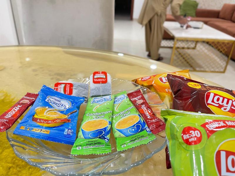 2 BHK Luxuries Apartment At Goldcrest Mall DHA - image 3