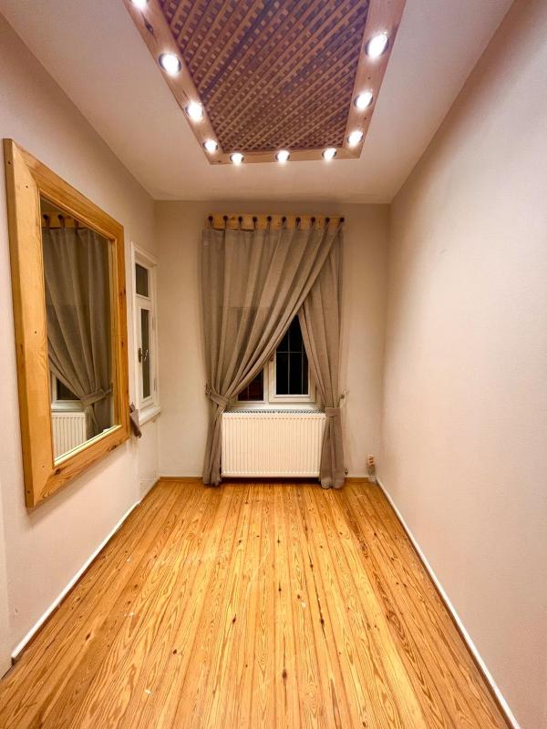 Wooden Villa - image 8