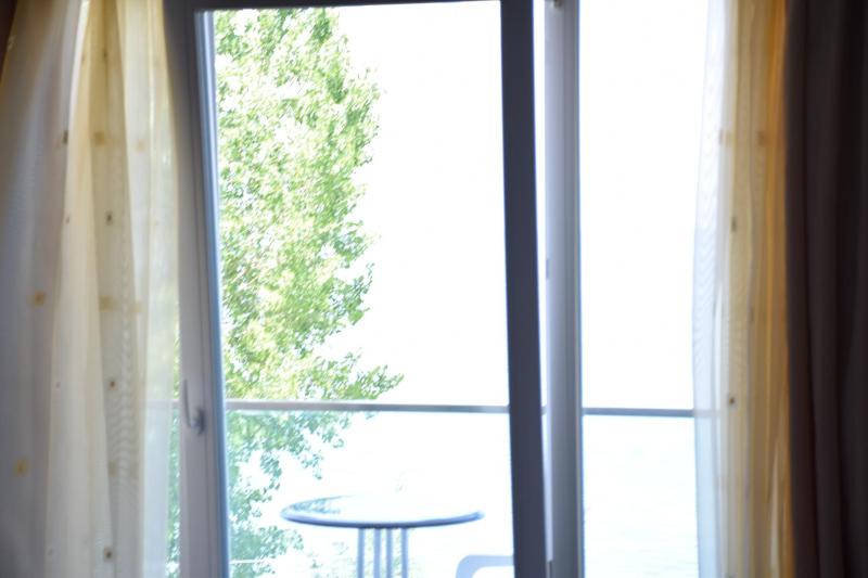 Double Room image 4