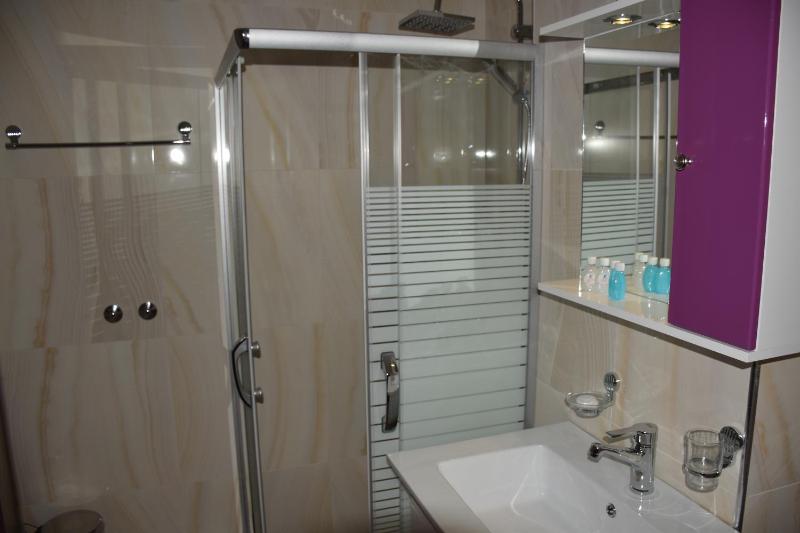 Triple Room image 1