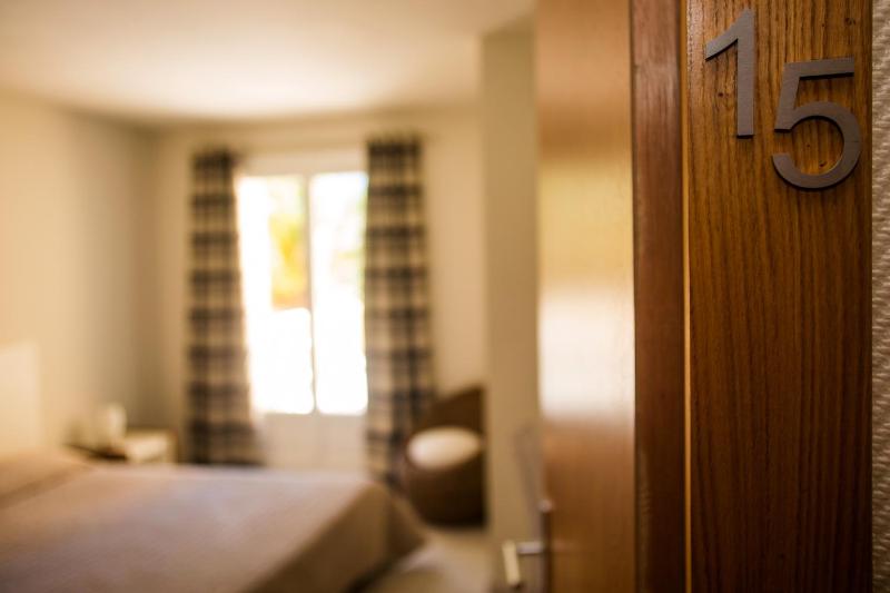 Double Room with Terrace image 4