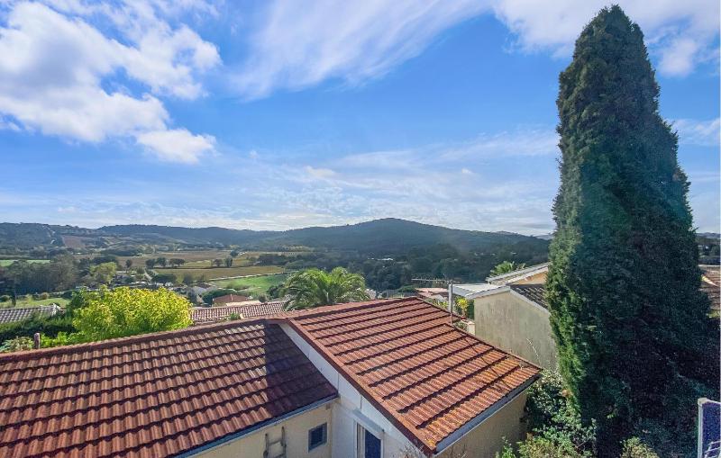 Stunning Home In Roquebrune-Sur-Argens - image 3