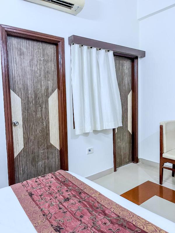 Hotel The Golden Bird Executive - image 14