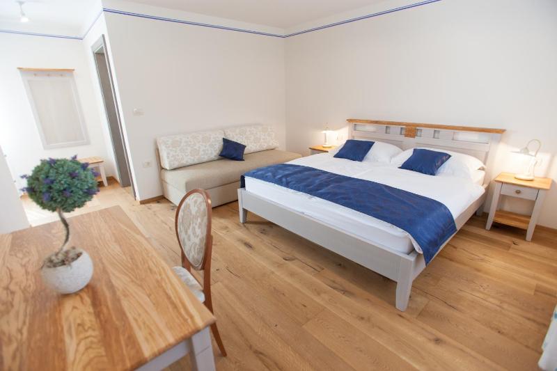 Superior Double Room image 4