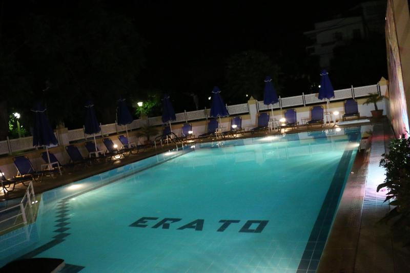 Erato Studios & Apartments - image 8