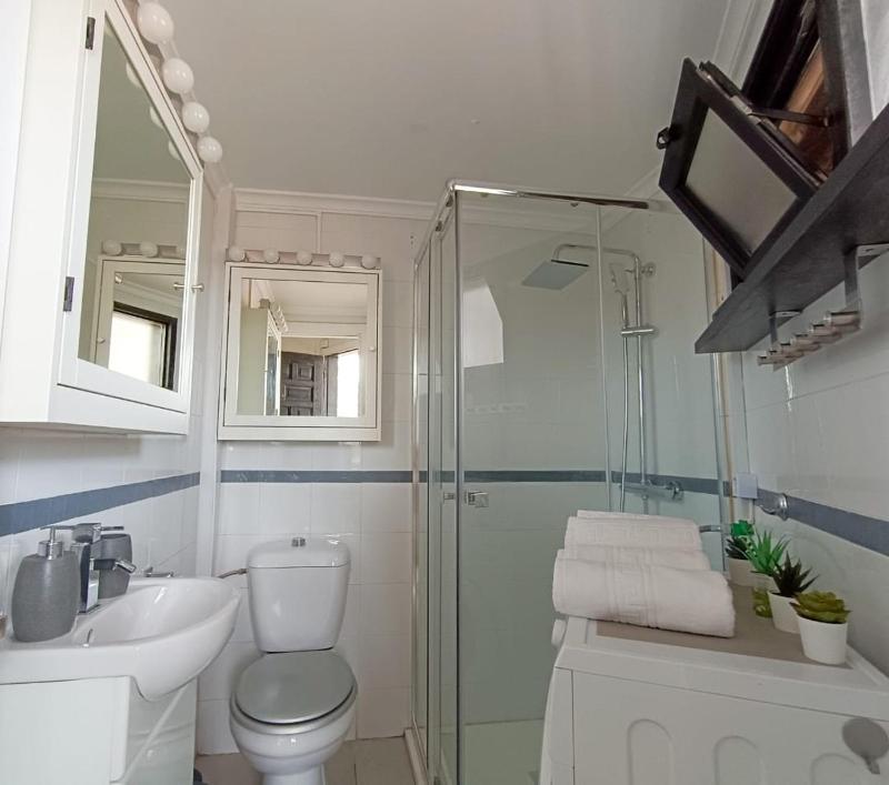Charming Corner - image 9