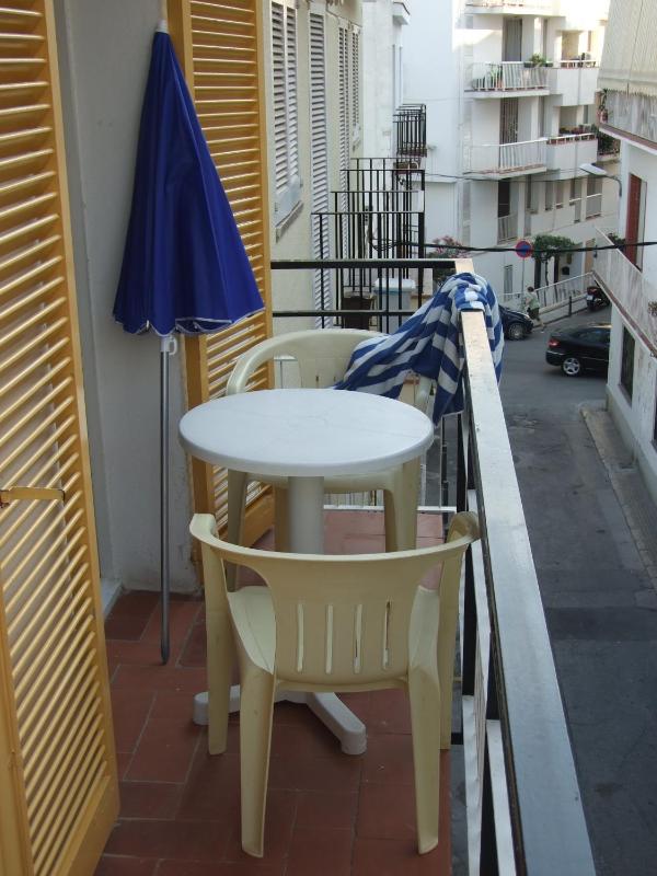Apartamentos Montserrat - image 7
