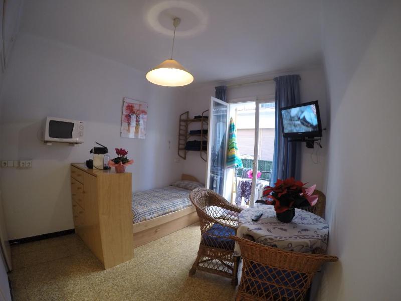 Apartamentos Montserrat - image 6