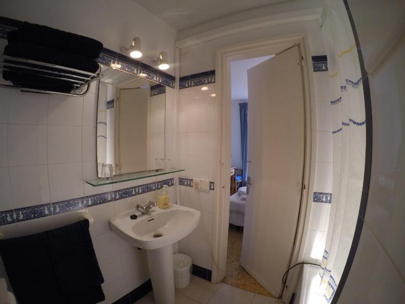 Apartamentos Montserrat - image 10