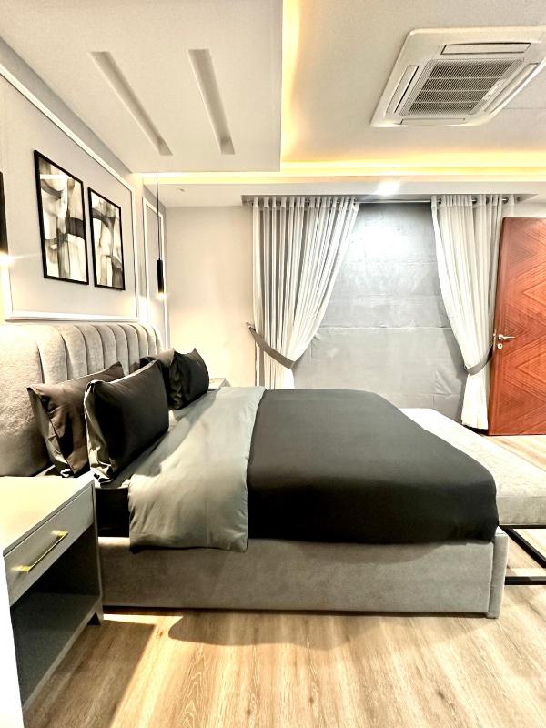 Gold crest mall Two Bed Luxury Apartment - Mirhaa Homes - image 7
