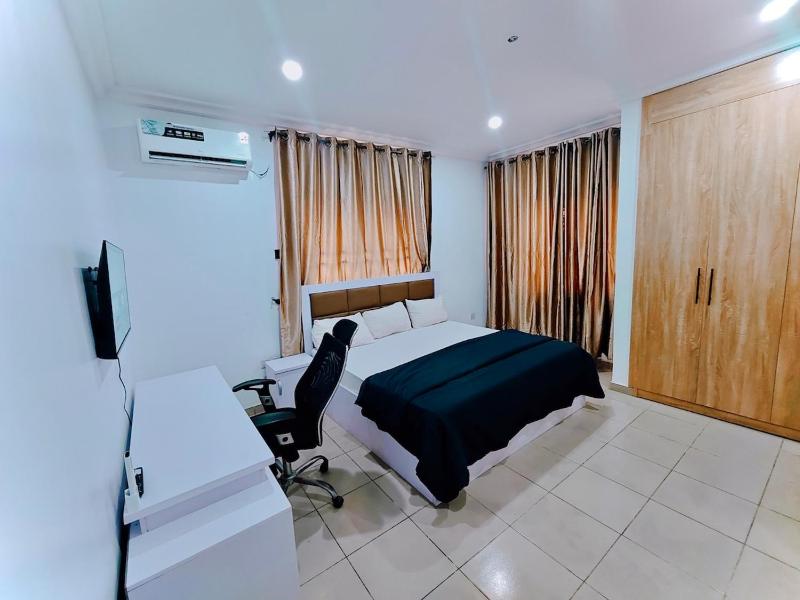Furnished 3-Bedroom Apartment for Shortlet - Lekki - image 6
