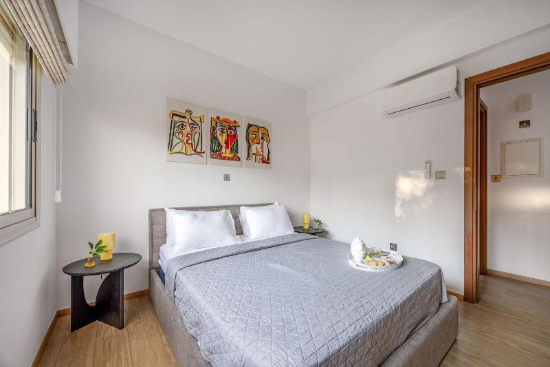 Lena Court - Spacious 3bdr City Views - image 14