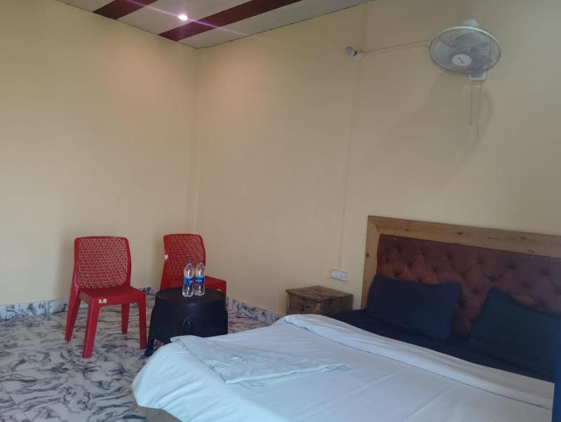 Prithvi hotel and restaurant - image 7