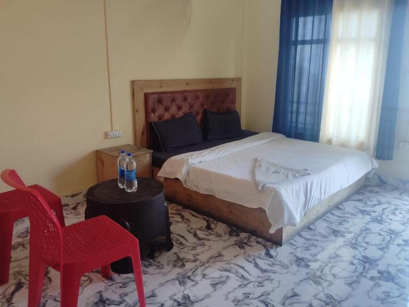 Prithvi hotel and restaurant - image 3