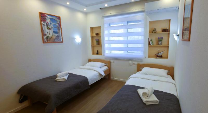 Grande Apartments - image 4