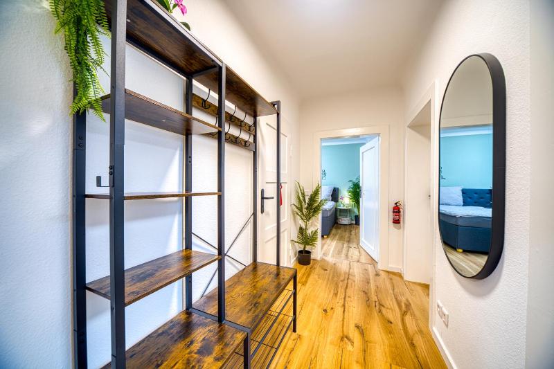 DresdenStay Modern 3 Schlafzimmer Balkon Kamin PS4 - image 16