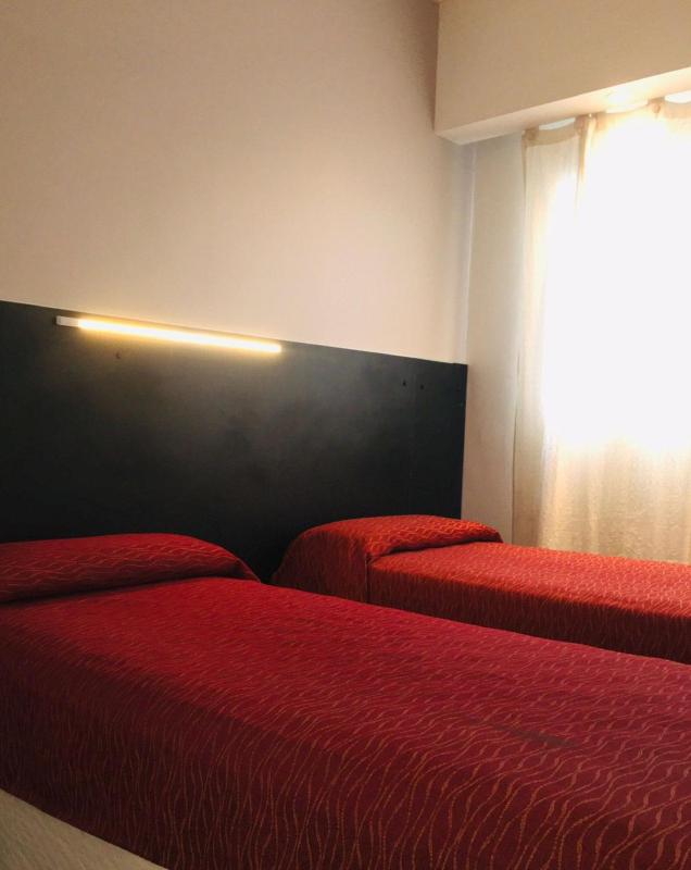 Hotel Zurich - image 6
