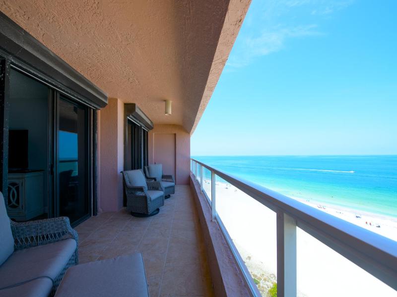 Crescent Beach Club 12E-N - image 1