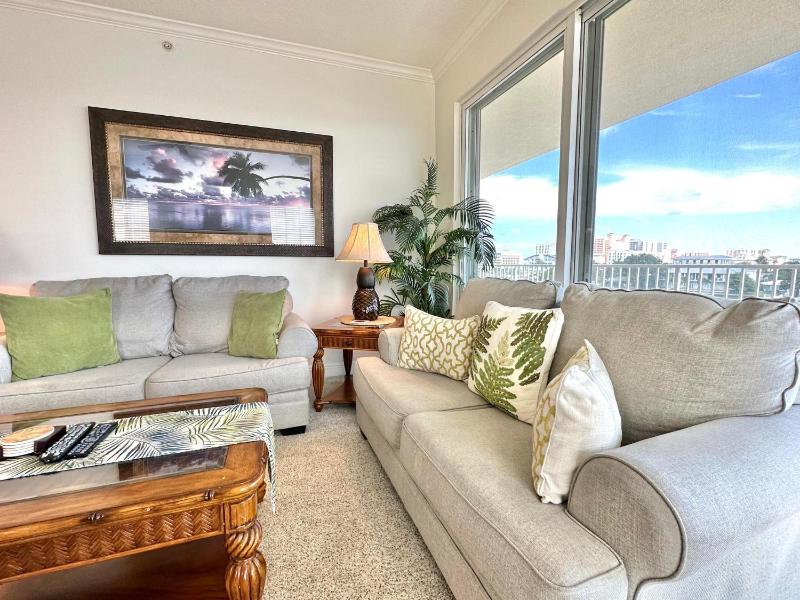 Bay Harbor 405 - image 33