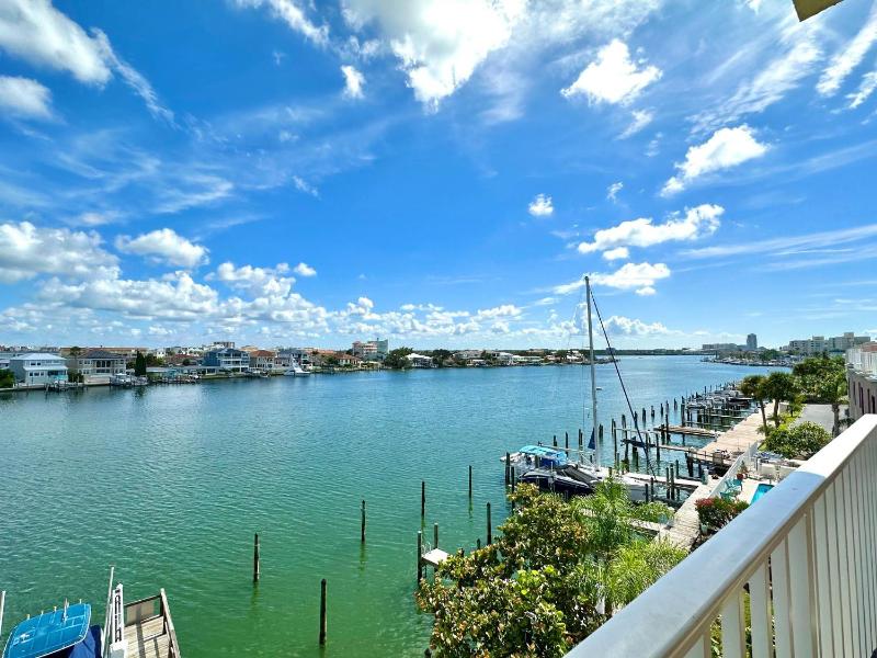 Bay Harbor 405 - image 14