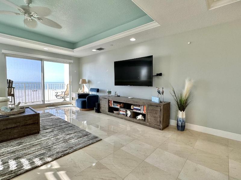 Chateaus on White Sands 302 - image 15