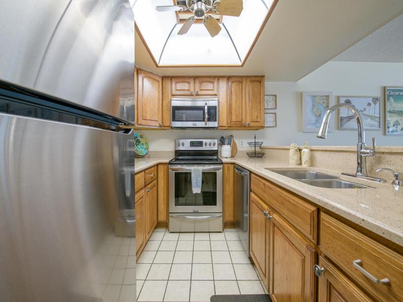 Surfside Condos 402 - image 33